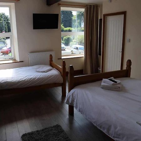 The Hare & Hounds Inn Foulridge Eksteriør bilde